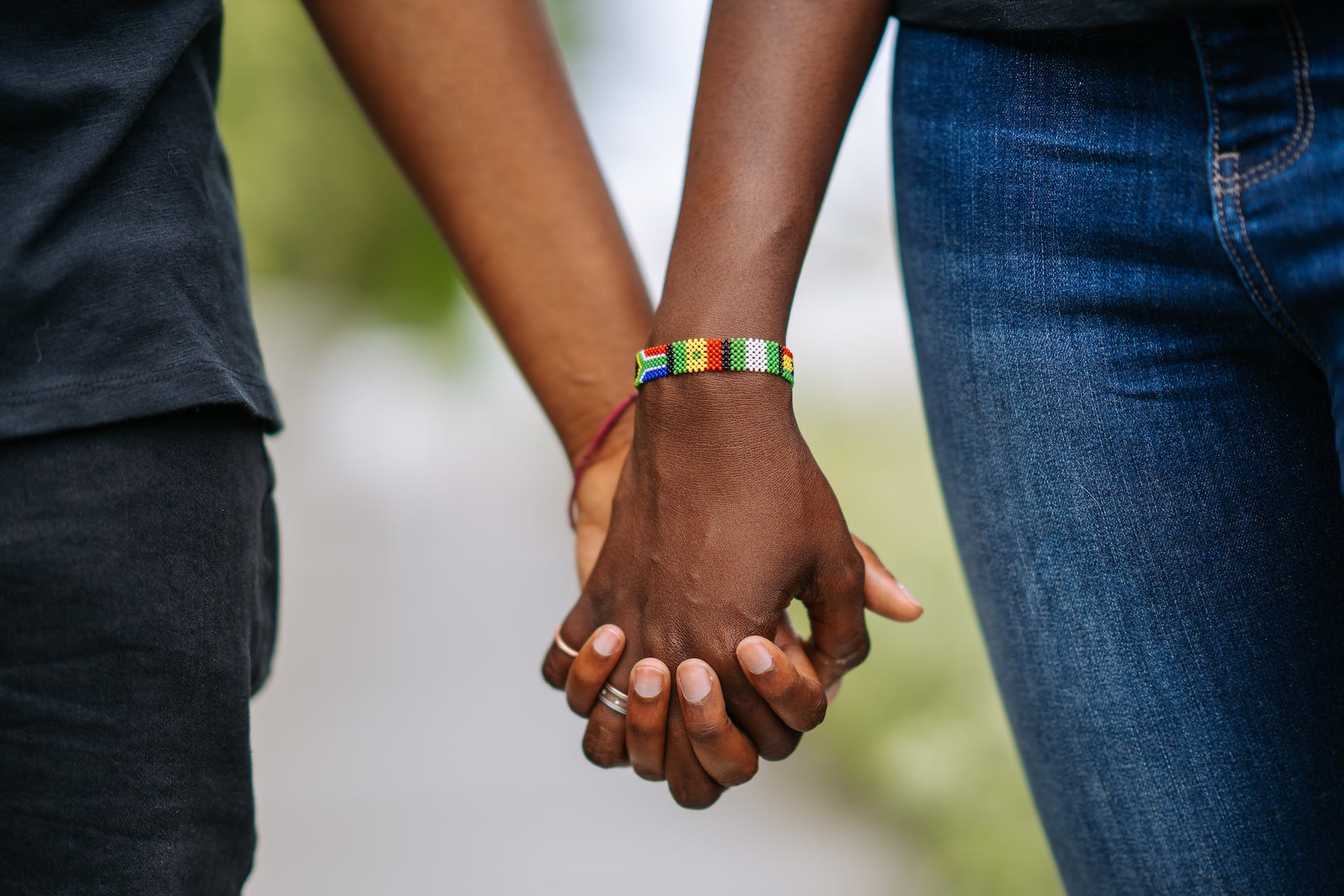 The Tension Between Bisexuality and Pansexuality: A Closer Look at the LGBTQ+ Community Rift